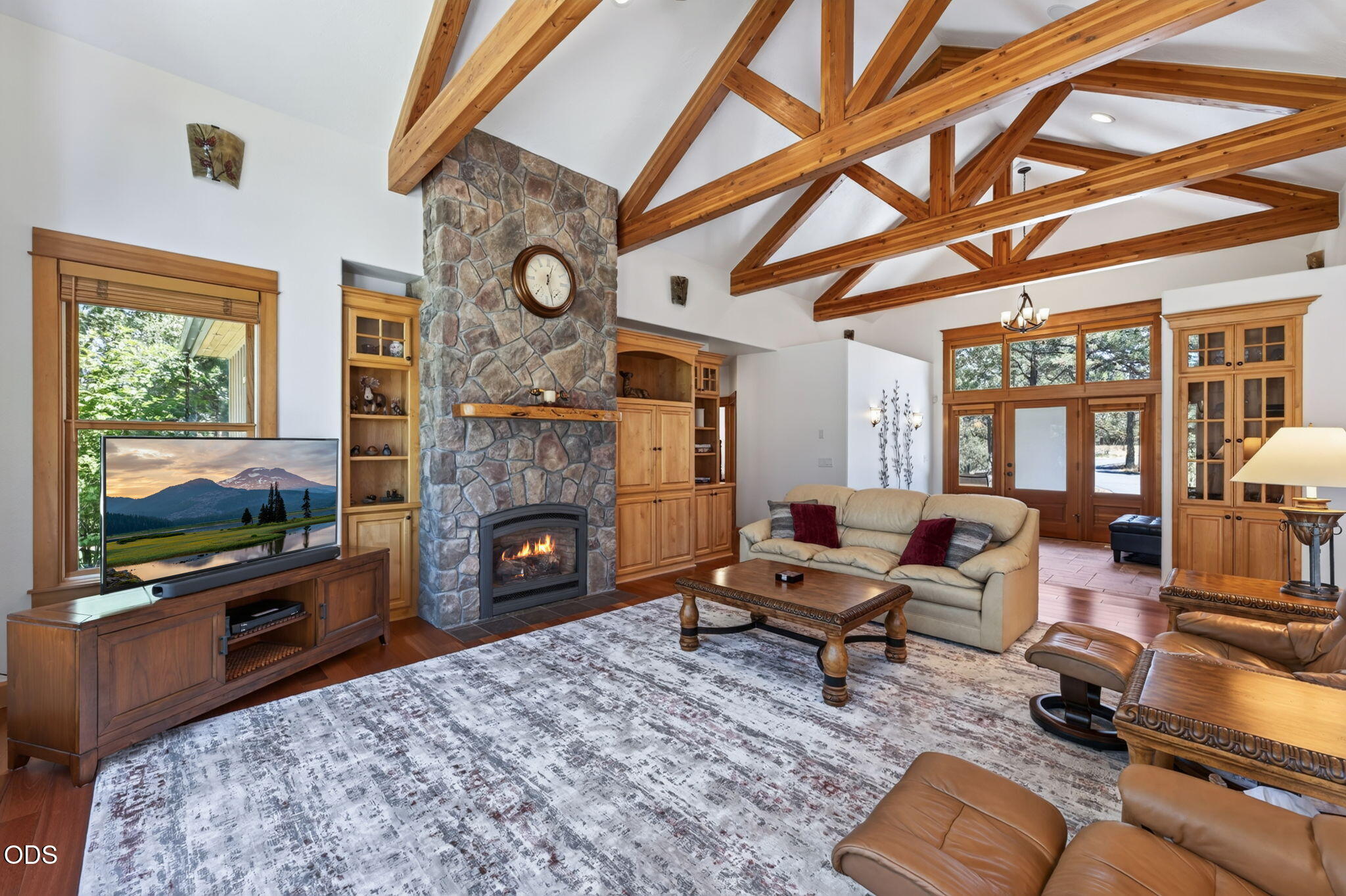 17690 Mountain View Road Sisters, OR 97759 - Photo 12 of 83 Gallery Image 12