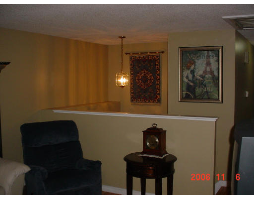 32 Dudley Road Townsend, MA 01469 - Photo 8 of 29 Gallery Image 8