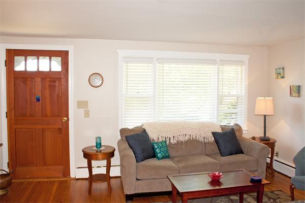 28 Coolidge Road Walpole, MA 02081 - Photo 11 of 21 Gallery Image 11