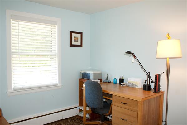 28 Coolidge Road Walpole, MA 02081 - Photo 16 of 21 Gallery Image 16