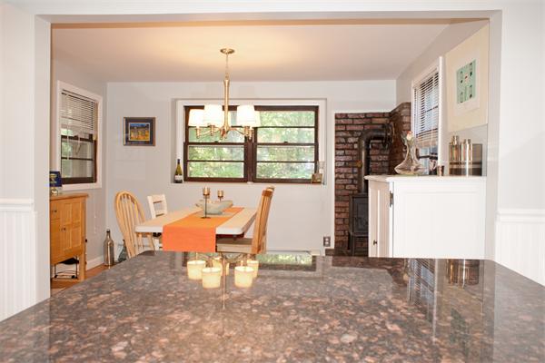28 Coolidge Road Walpole, MA 02081 - Photo 7 of 21 Gallery Image 7