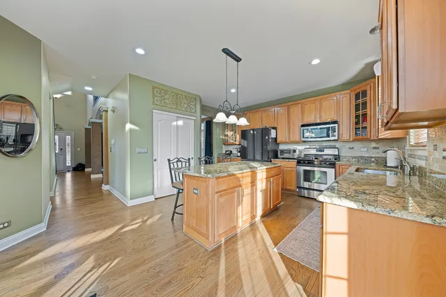 $549,900 | 3262 Homestead Avenue, Aurora, IL 60506