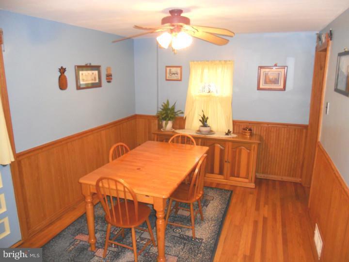 128 Redford Road Oreland, PA 19075 - Photo 6 of 25 Dining Room