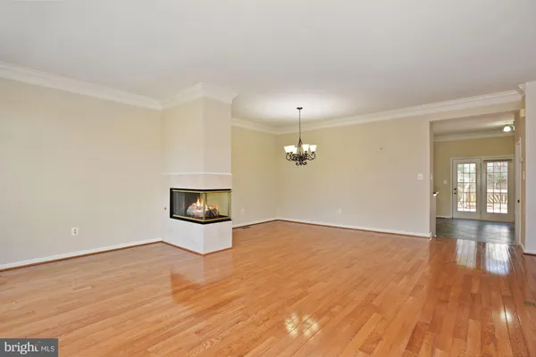 $3,500 | 4002 Rosemeade Drive, Fairfax, VA 22033