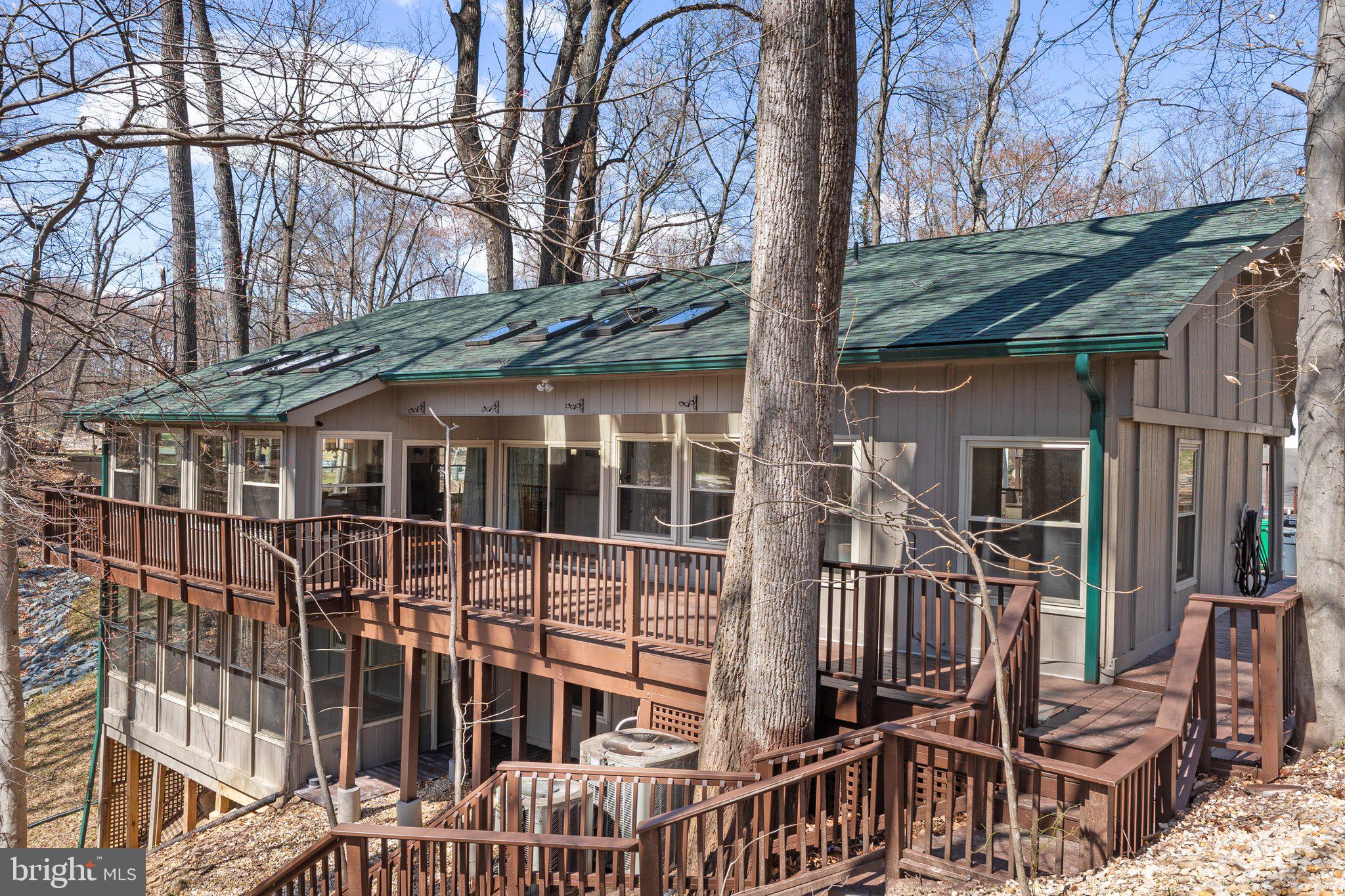 409 Pine Road Fort Washington, MD 20744 - Photo 1 of 56 Gallery Image 1