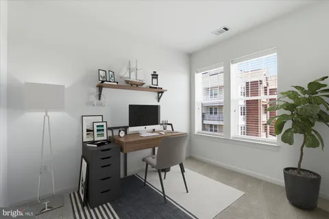 $525,000 | 20650 Hope Spring Terrace, Unit 301, Ashburn, VA 20147