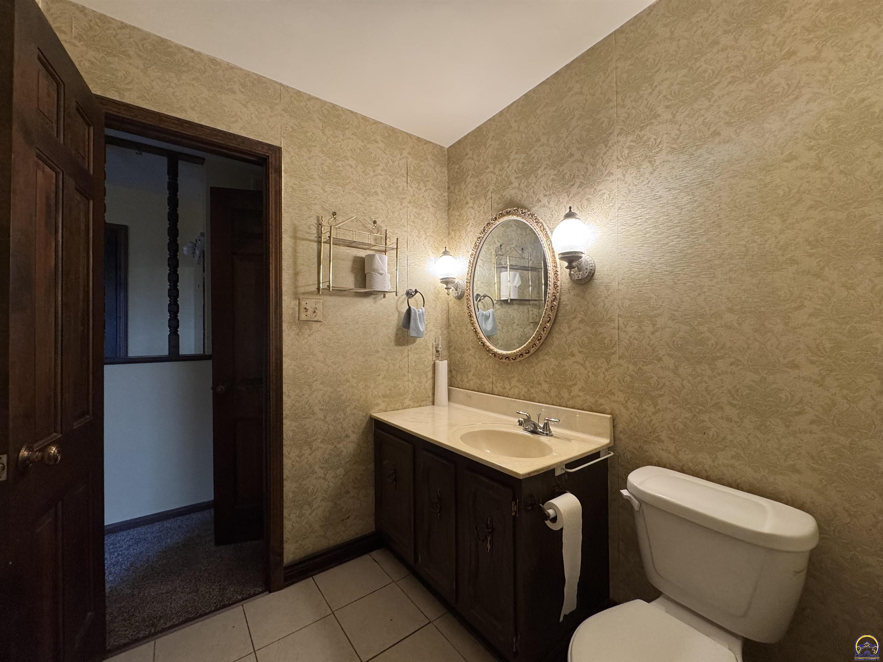 5002 Southwest 28th Street Topeka, KS 66614 - Photo 18 of 32