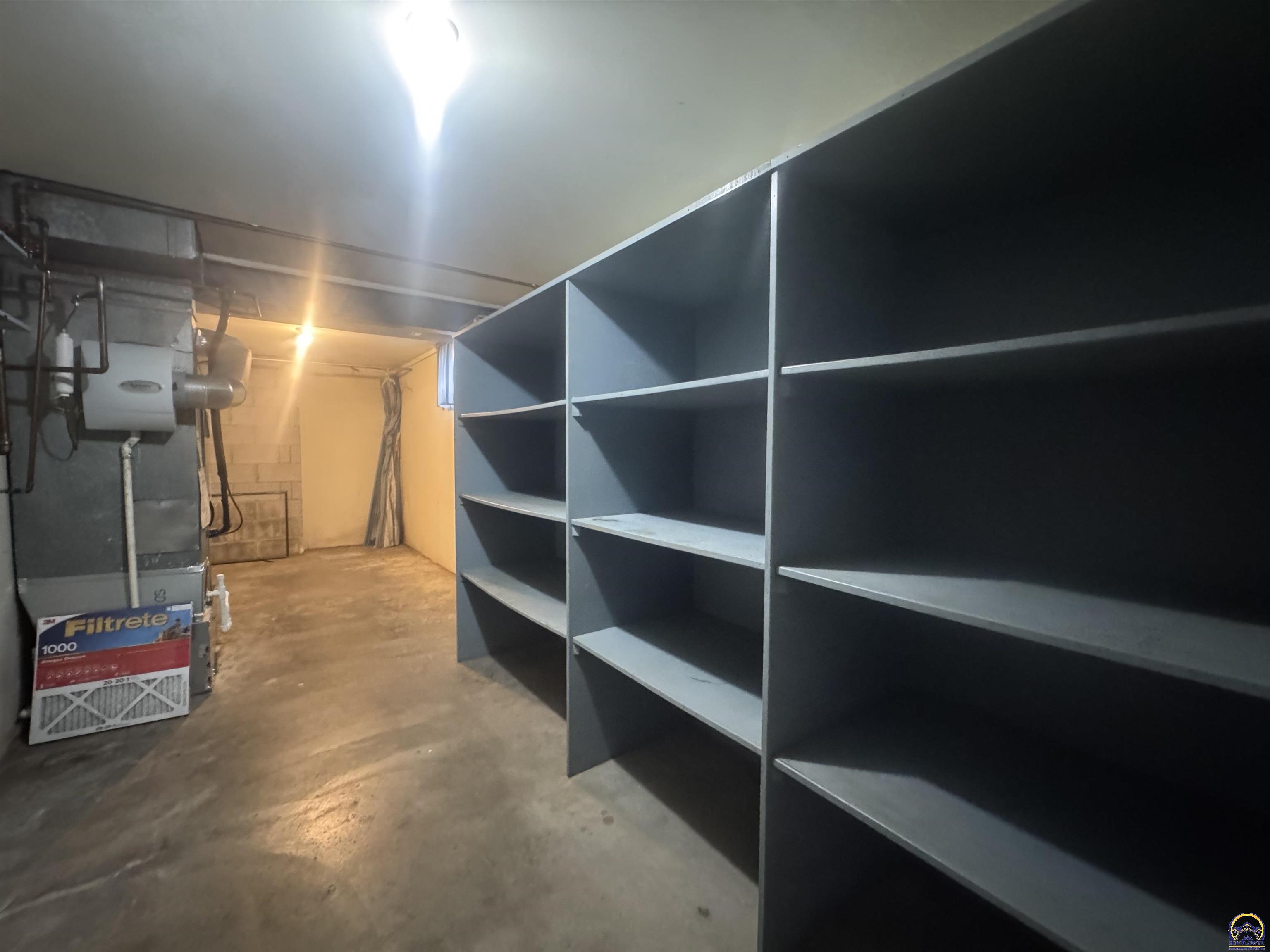 5002 Southwest 28th Street Topeka, KS 66614 - Photo 25 of 32