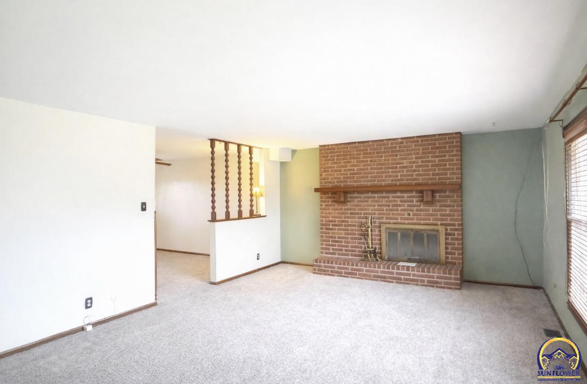 5002 Southwest 28th Street Topeka, KS 66614 - Photo 5 of 32