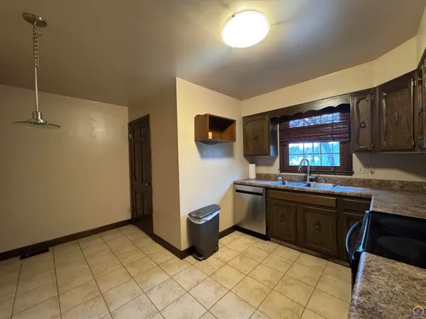 $133,000 | 5002 Southwest 28th Street, Topeka, KS 66614