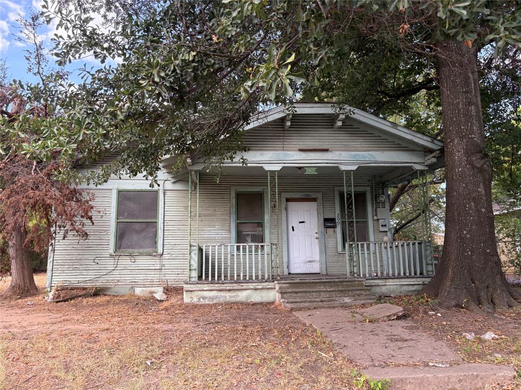4435 Pine Mill Road Paris, TX 75462 - Photo 11 of 26 209 NE 12th