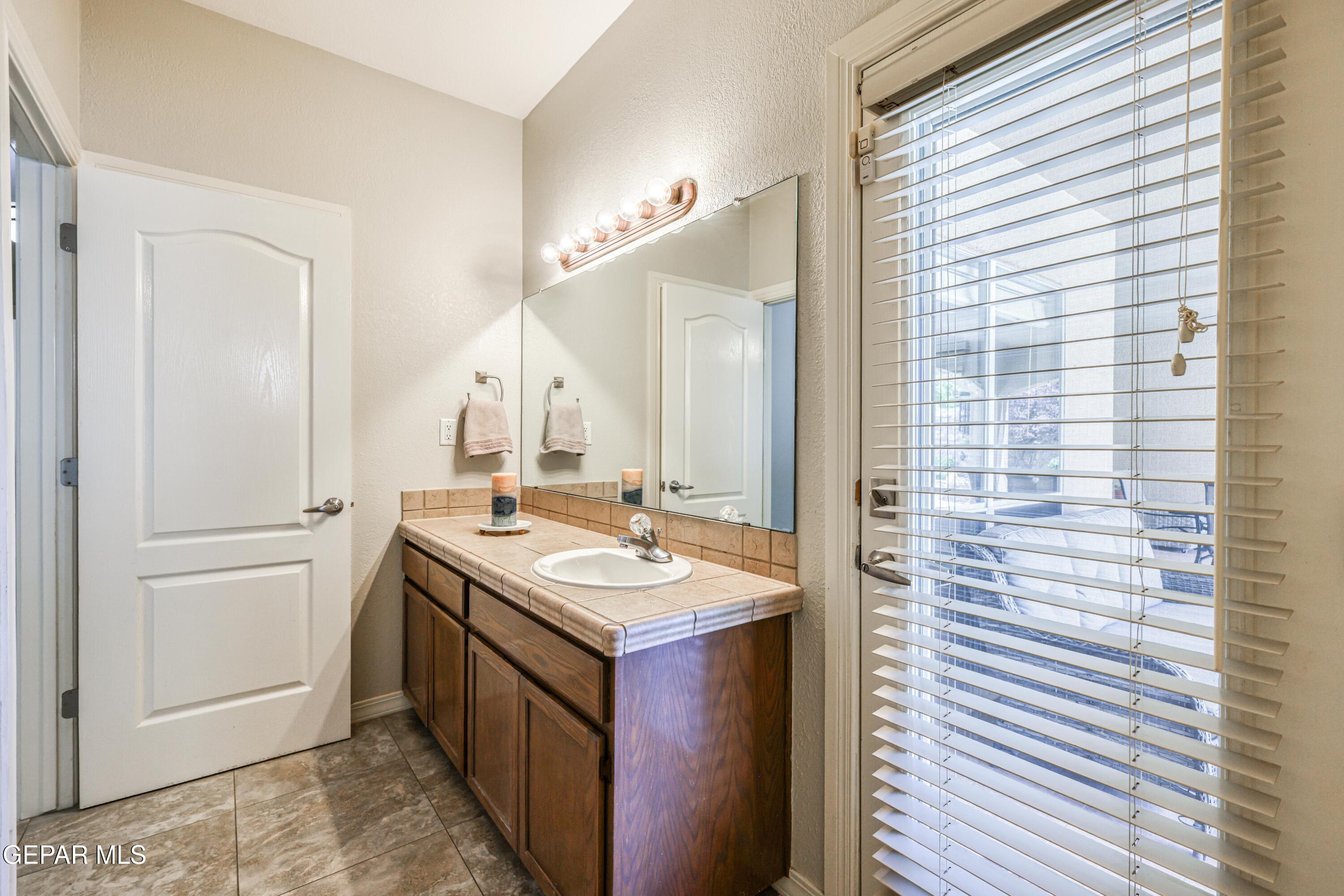 6697 Legacy Ridge Way El Paso, TX 79912 - Photo 20 of 51 362A1864_HDR