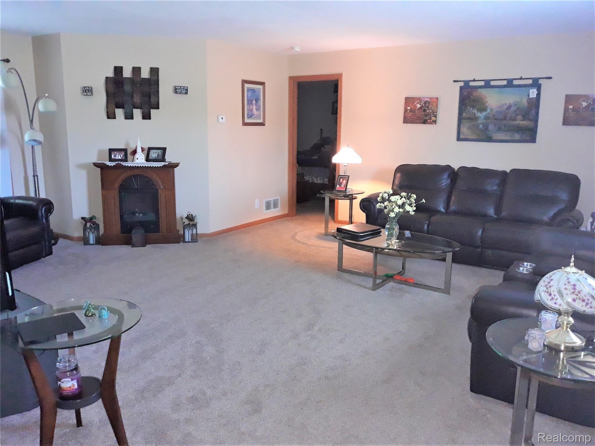23540 Karr Road Belleville, MI 48111 - Photo 13 of 24 20200717_134731.jpg