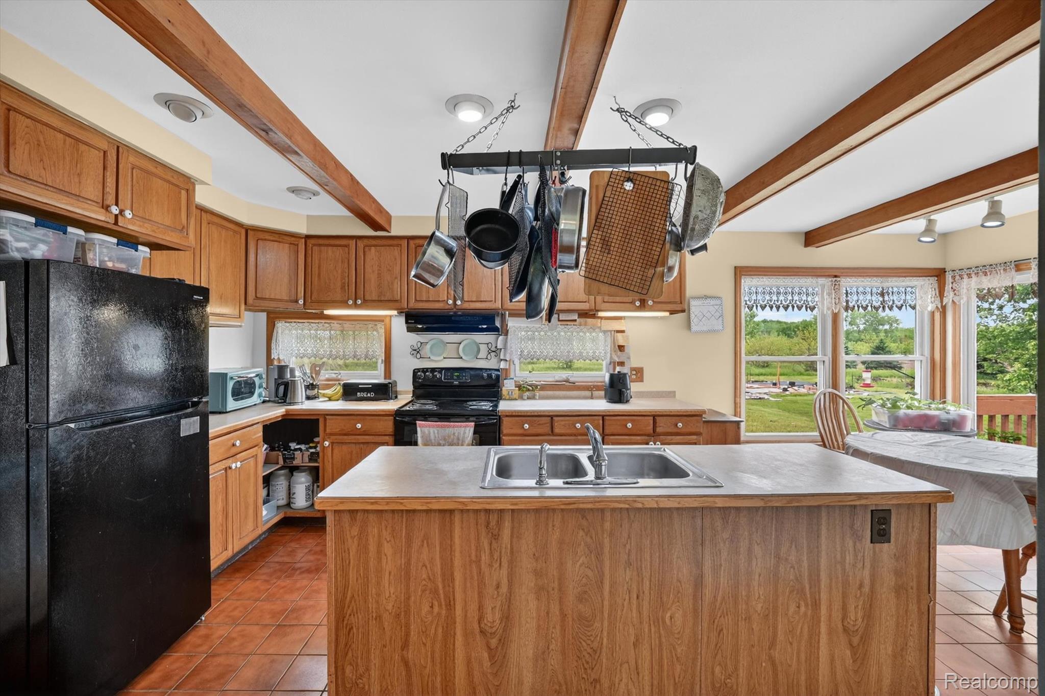 2533 West Sigler Road Carleton, MI 48117 - Photo 16 of 46 18-2533-W-Sigler-Rd-Windowstill-Photography.jpg