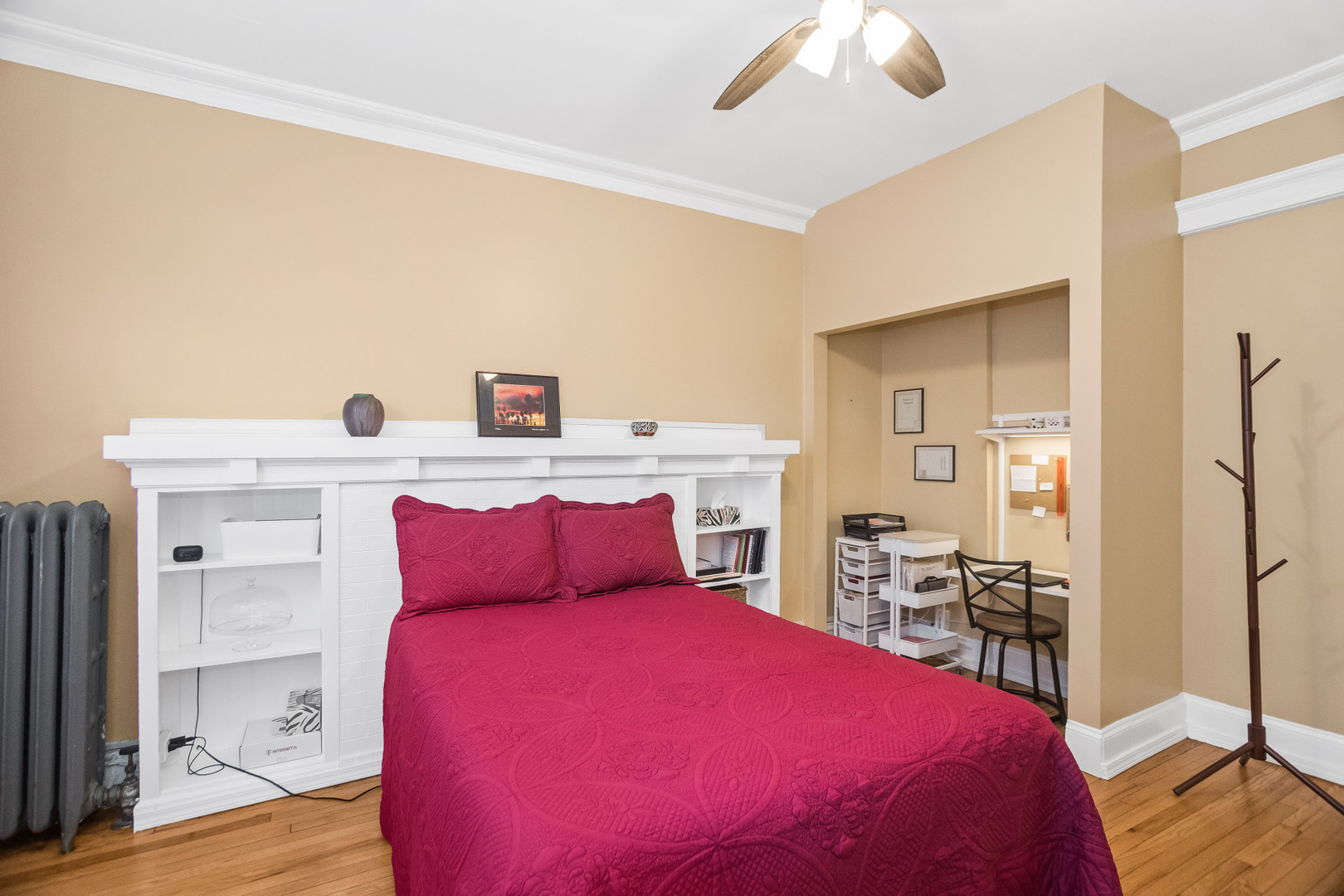 6622 North Clark Street, Unit 2D Chicago, IL 60626 - Photo 10 of 16