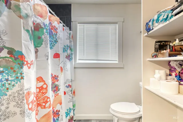 $350,000 | 684-686 Northwest 6th Street, Ontario, OR 97914