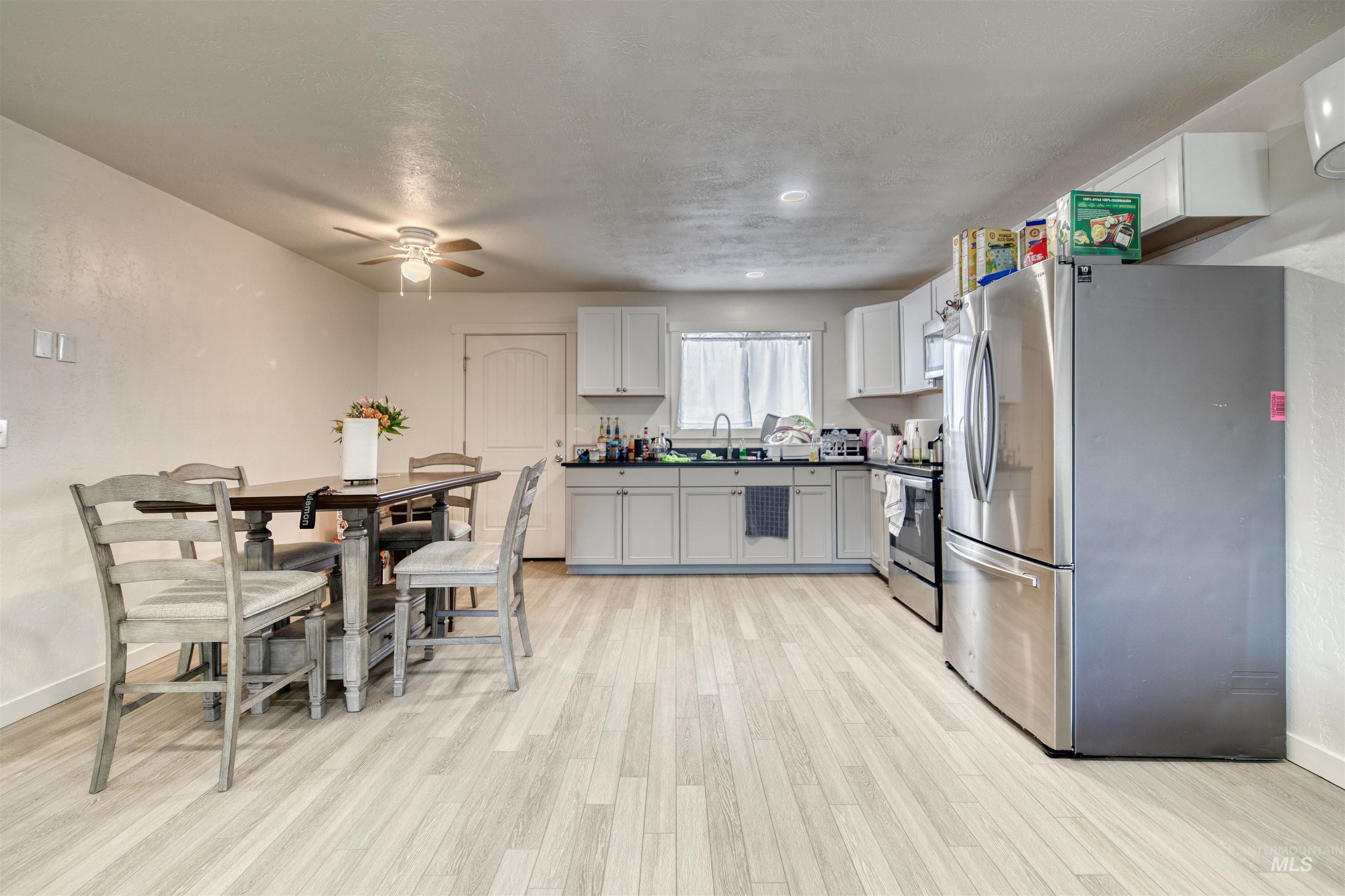 684-686 Northwest 6th Street Ontario, OR 97914 - Photo 5 of 37