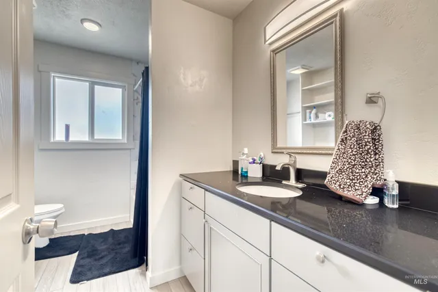 $350,000 | 684-686 Northwest 6th Street, Ontario, OR 97914