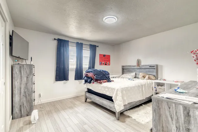 $350,000 | 684-686 Northwest 6th Street, Ontario, OR 97914