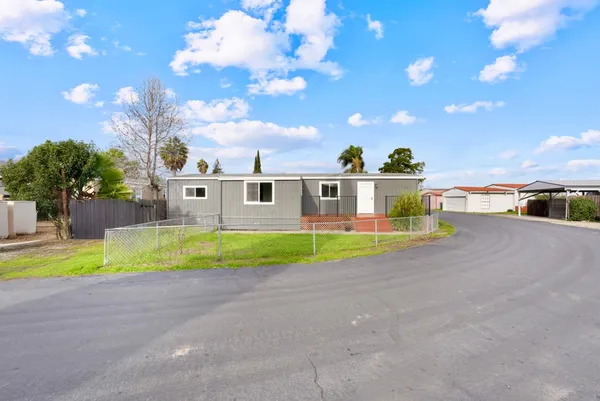 $159,900 | 4399 Aplicella Court, Unit 67, Manteca, CA 95337