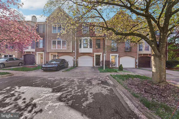 $375,000 | 56 Victoria Square, Frederick, MD 21702