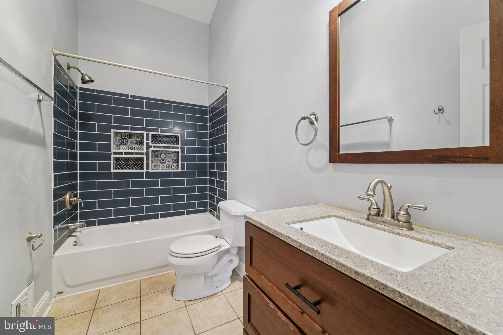 56 Victoria Square Frederick, MD 21702 - Photo 22 of 38 Primary Bathroom