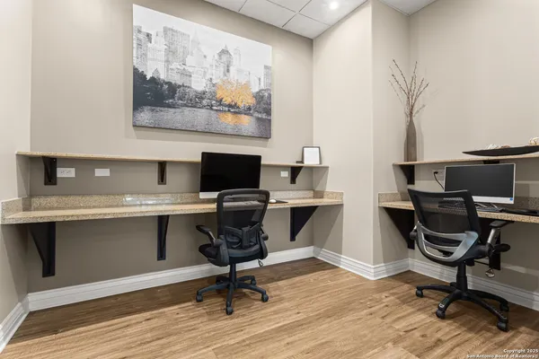 $319,700 | 215 Center Street, Unit 1005, San Antonio, TX 78202