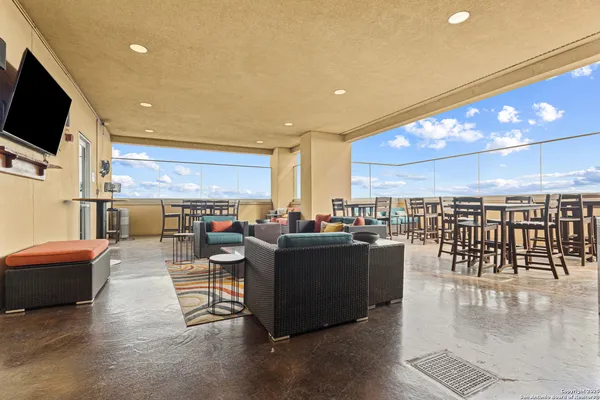 $319,700 | 215 Center Street, Unit 1005, San Antonio, TX 78202