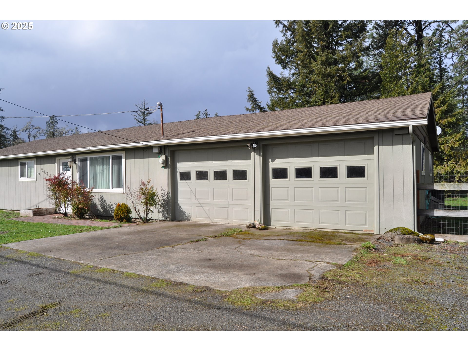 25821 Jeans Road Veneta, OR 97487 - Photo 3 of 33 Gallery Image 3