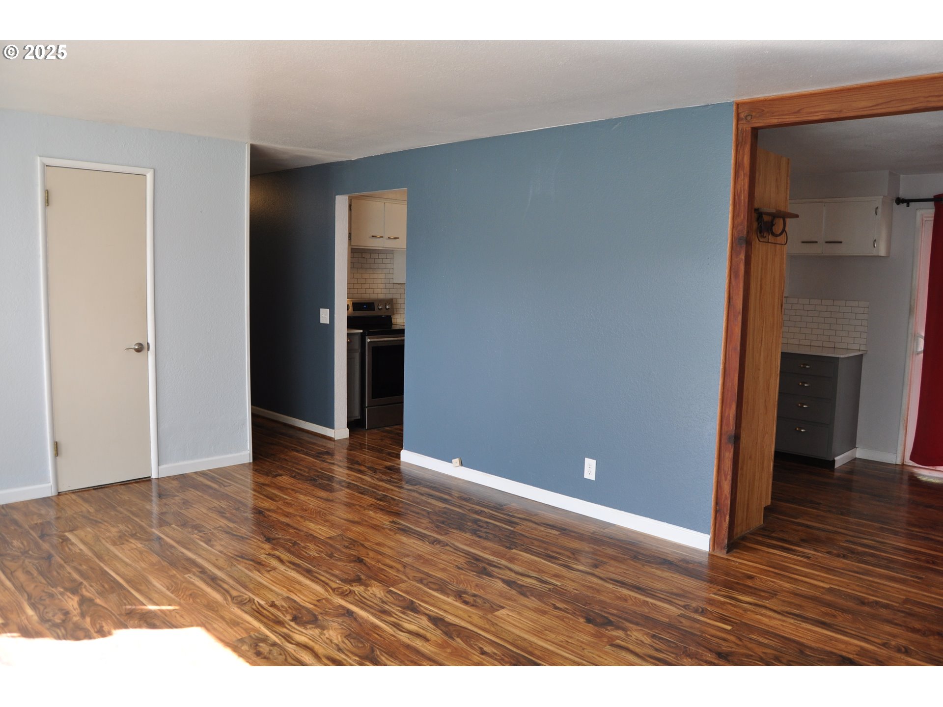 25821 Jeans Road Veneta, OR 97487 - Photo 8 of 33 Gallery Image 8