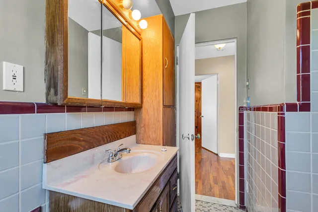 $198,000 | 1302 Elmwood Avenue, Jackson, MI 49203