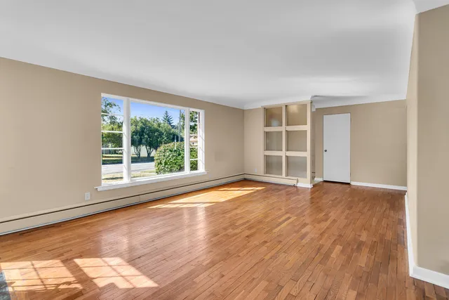 $198,000 | 1302 Elmwood Avenue, Jackson, MI 49203