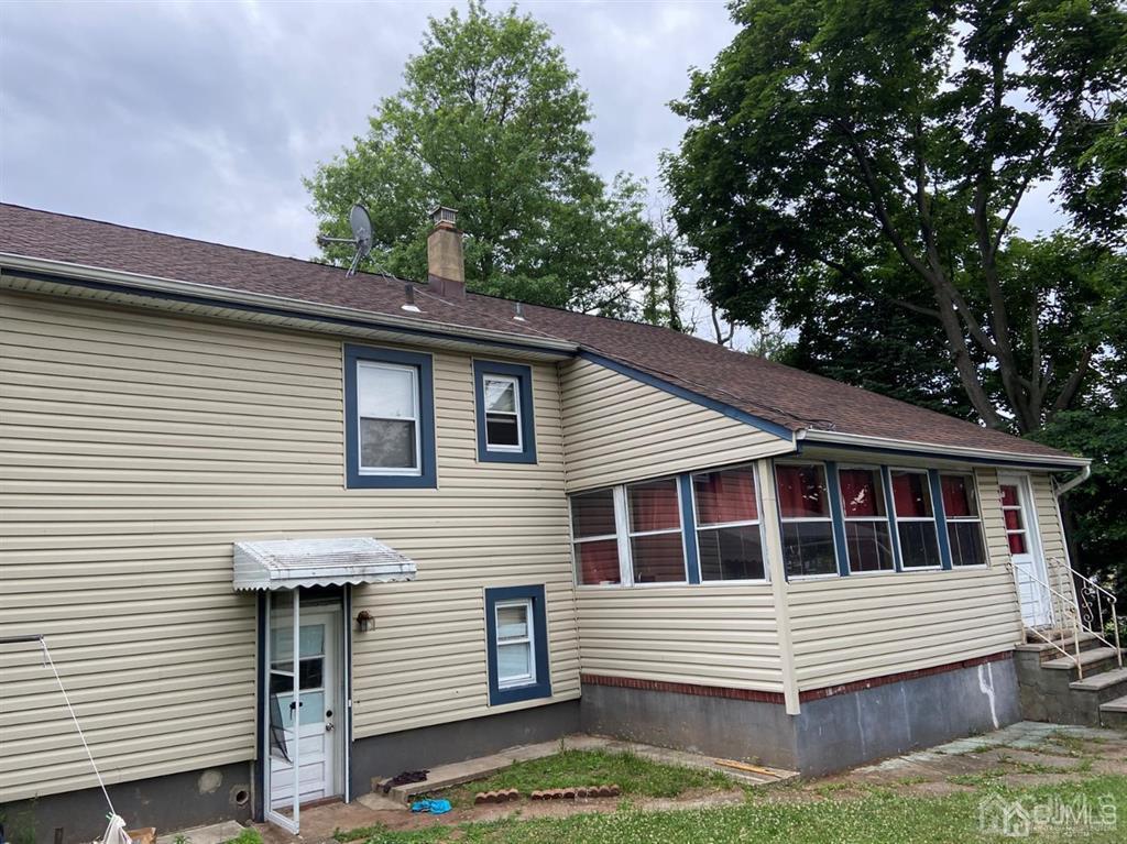 132 Magnolia Road Iselin, NJ 08830 - Photo 5 of 6 Gallery Image 5