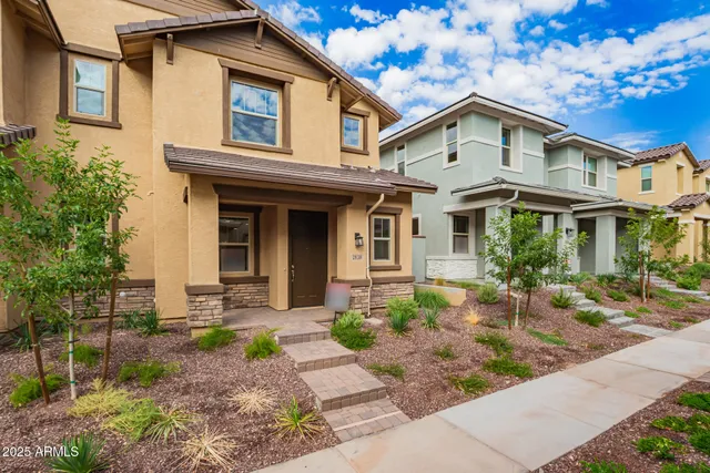 $409,995 | 2838 North Evergreen Street, Buckeye, AZ 85396