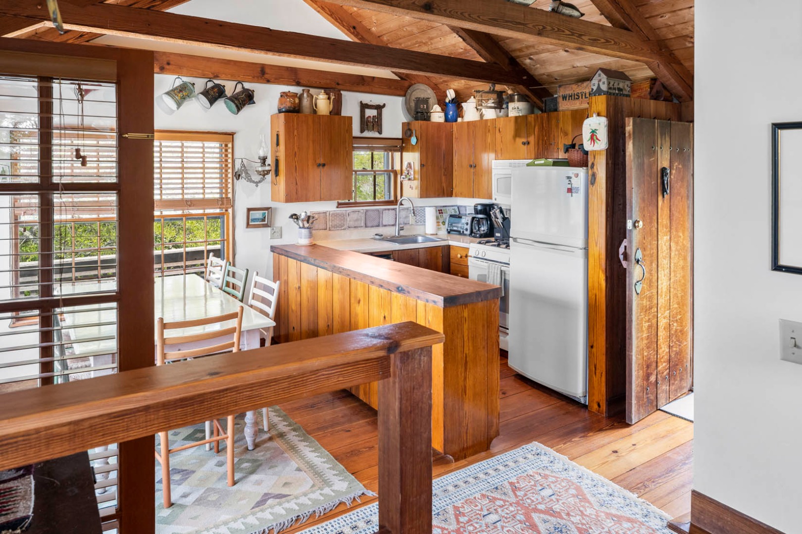56 Washington Avenue Nantucket, MA 02554 - Photo 16 of 47 Gallery Image 16