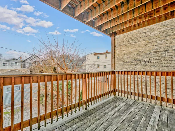 $629,900 | 4224 North Kimball Avenue, Chicago, IL 60618