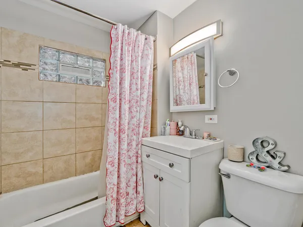 $629,900 | 4224 North Kimball Avenue, Chicago, IL 60618