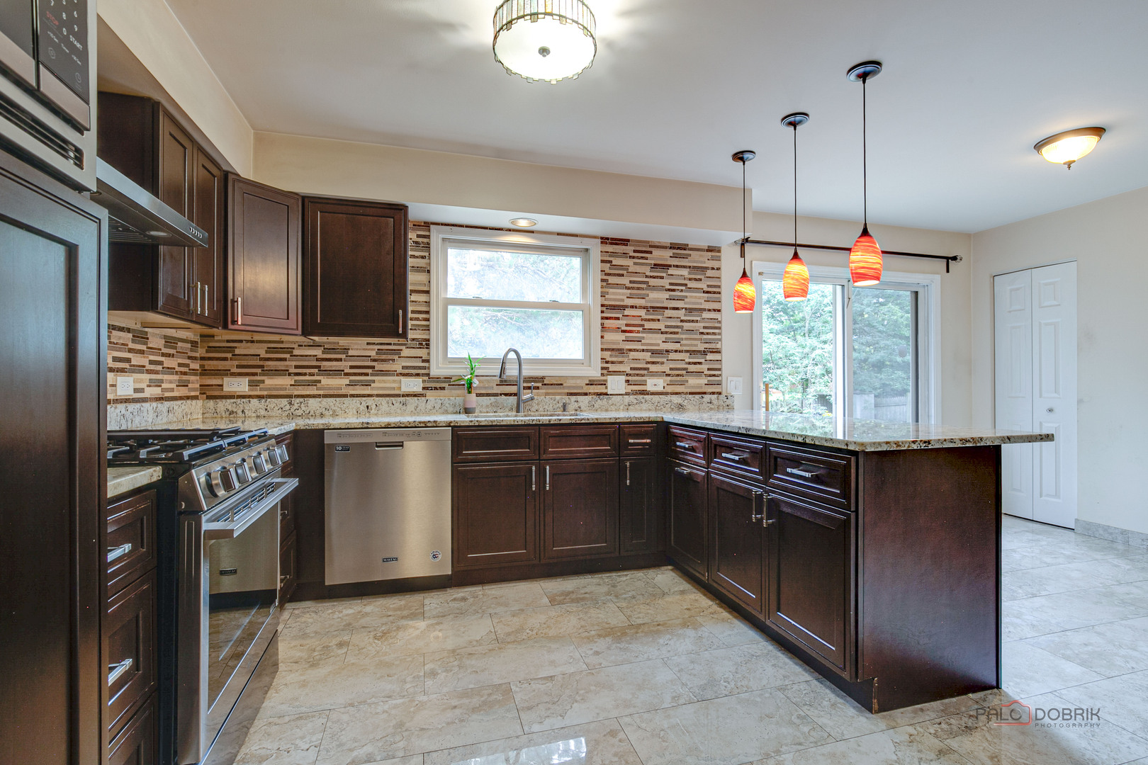 77 Montclair Road Vernon Hills, IL 60061 - Photo 13 of 37 Gallery Image 13