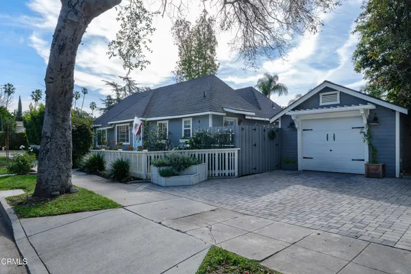 $1,198,000 | 640 East Rio Grande Street, Pasadena, CA 91104