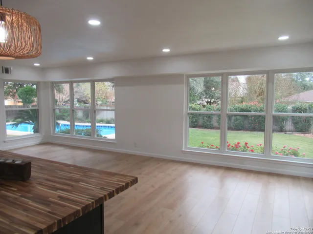 $564,900 | 6230 Hickory Hollow, Windcrest, TX 78239