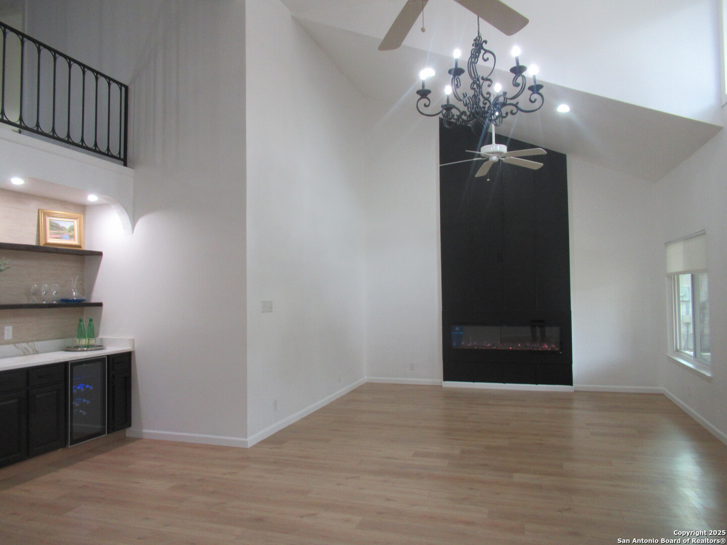 6230 Hickory Hollow Windcrest, TX 78239 - Photo 10 of 40
