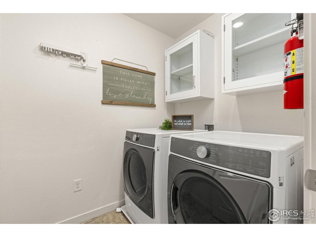 212 Swallow Road Johnstown, CO 80534 - Photo 24 of 32 The washer and dryer stay!
