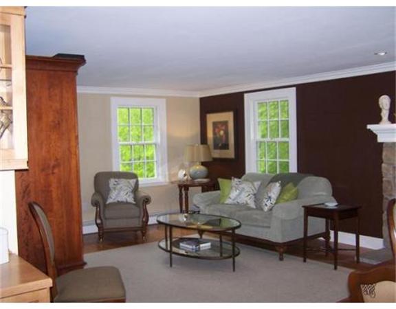 6 Big Rock Road Manchester, MA 01944 - Photo 8 of 18 Gallery Image 8