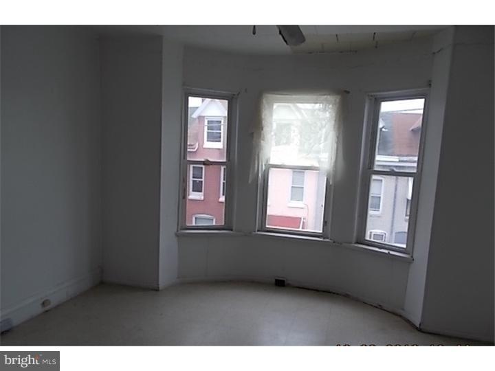 541 Locust Street Reading, PA 19604 - Photo 5 of 8 Gallery Image 5