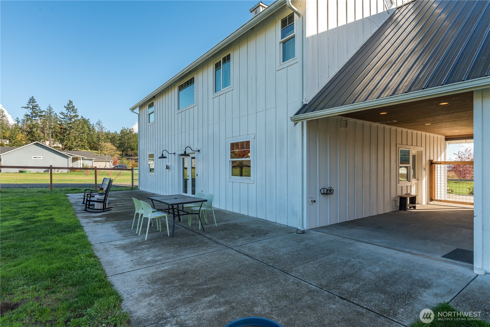 157 Russell Road Camano Island, WA 98282 - Photo 36 of 40