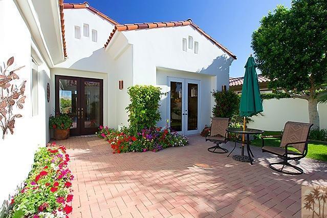 152 Loch Lomond Road Rancho Mirage, CA 92270 - Photo 3 of 26 a view of a house with sitting area