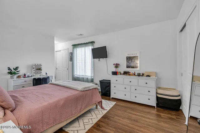 $265,000 | 4 Avon Drive, East Windsor, NJ 08520