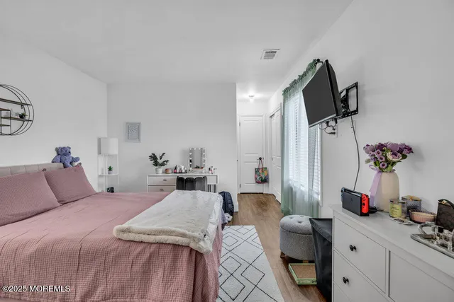 $265,000 | 4 Avon Drive, East Windsor, NJ 08520