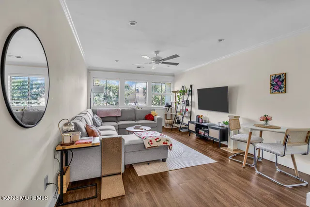 $265,000 | 4 Avon Drive, East Windsor, NJ 08520