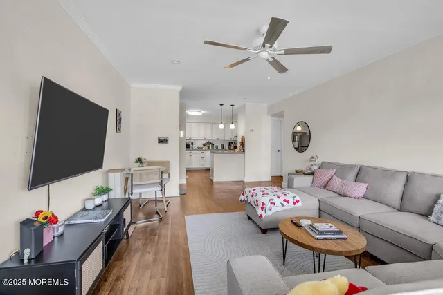 $265,000 | 4 Avon Drive, East Windsor, NJ 08520